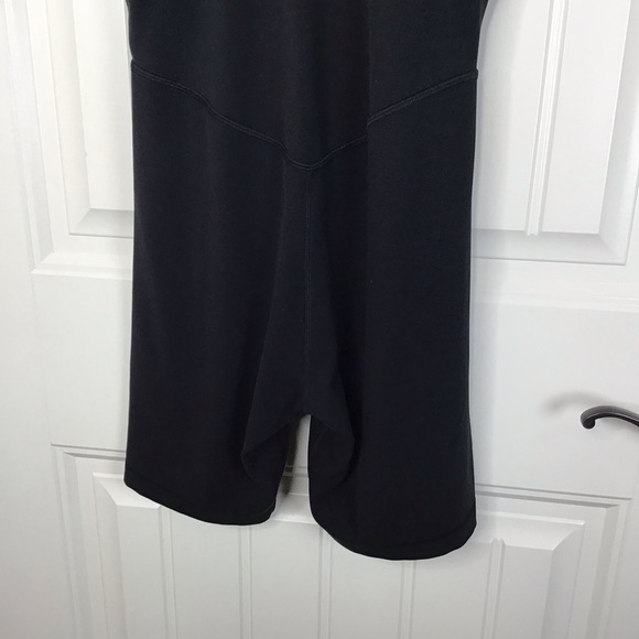 Lululemon Align Onesie 8” in Black Size 6. - Picture 6 of 9